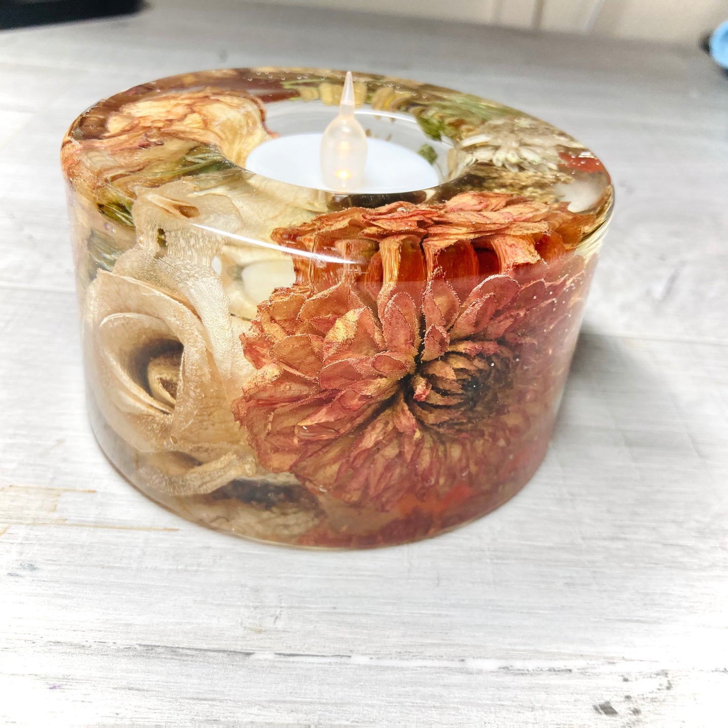 Flower Preservation cylinder tealight holder - medium