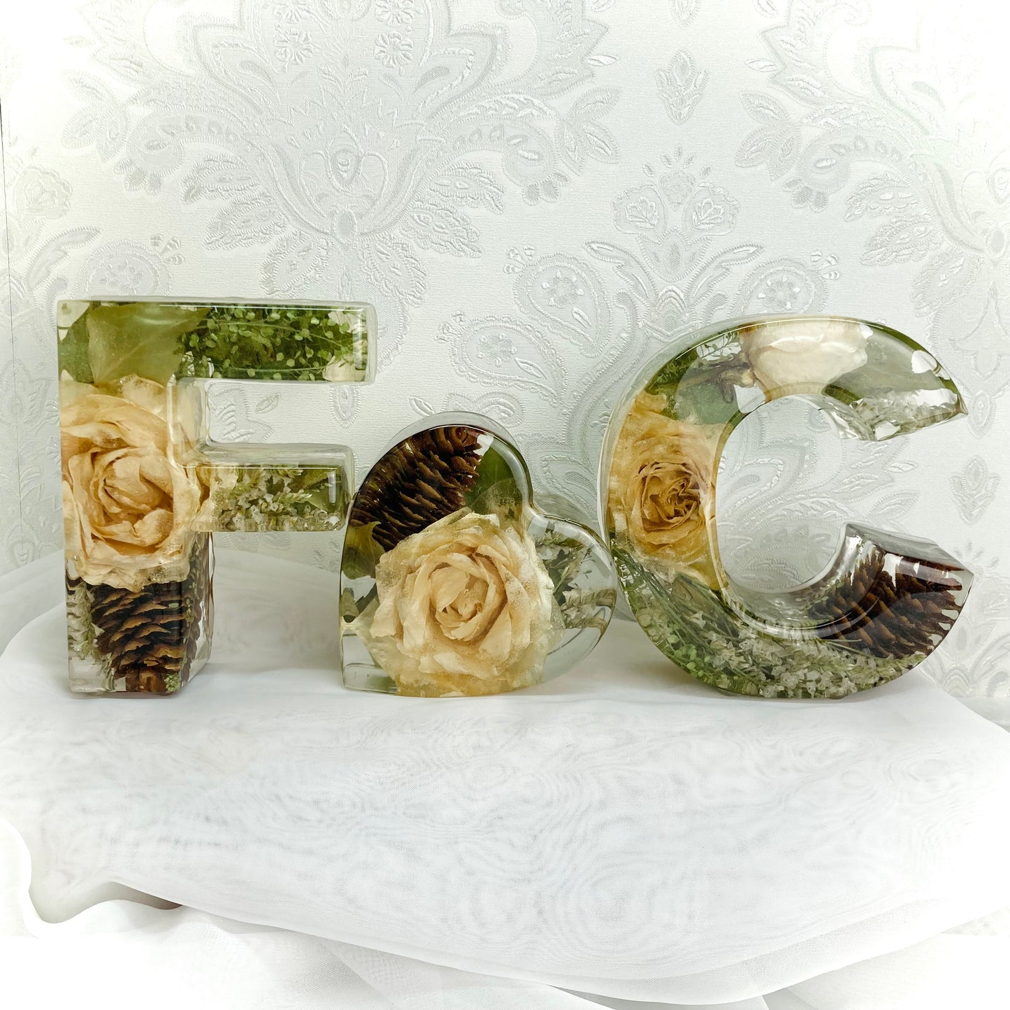Flower Preservation two 13cm letters and a 10cm heart