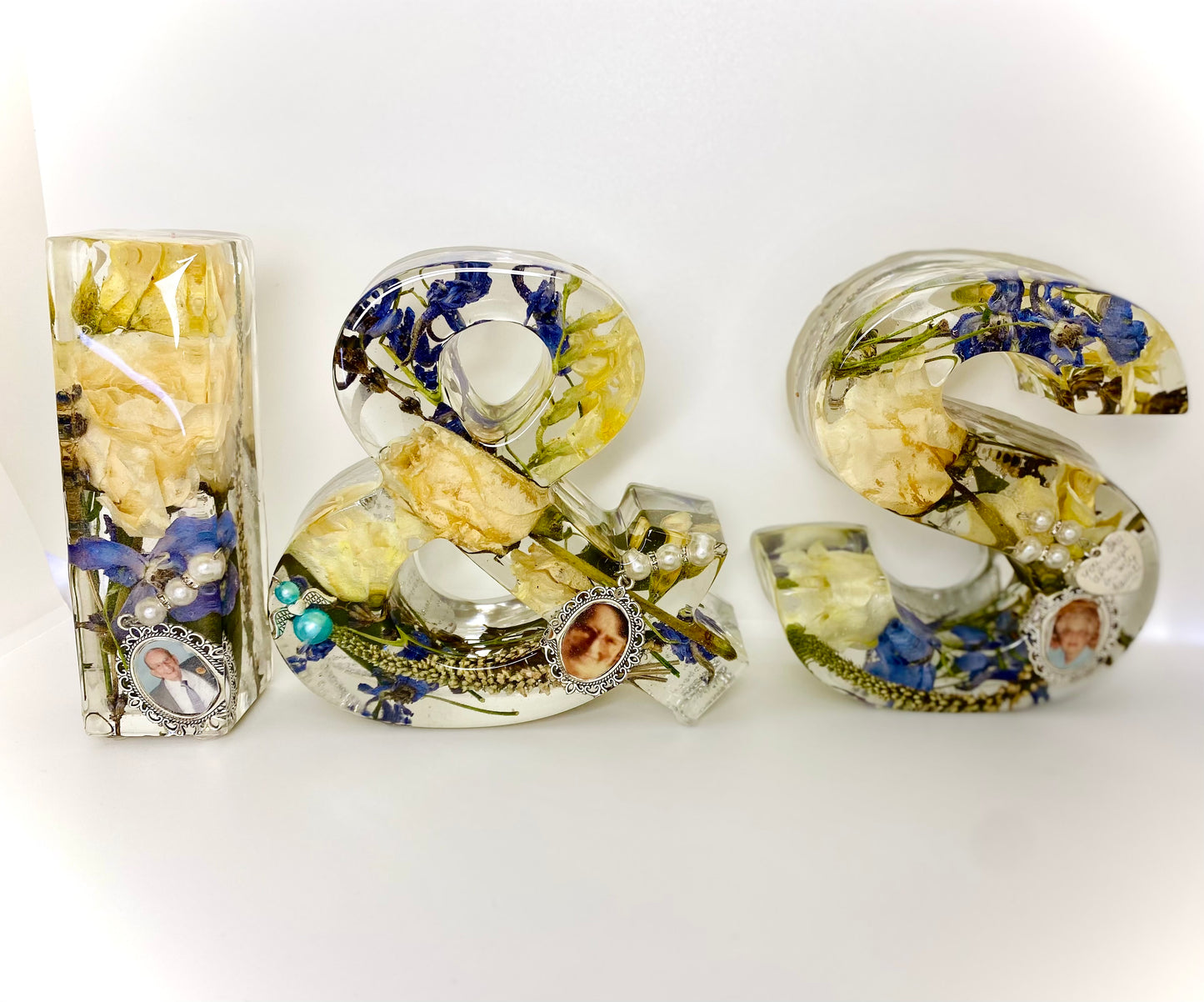 Flower Preservation two 13cm letters and an ampersand