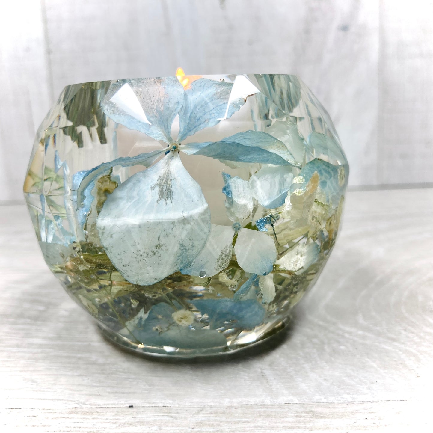 Flower Preservation faceted sphere tealight holder
