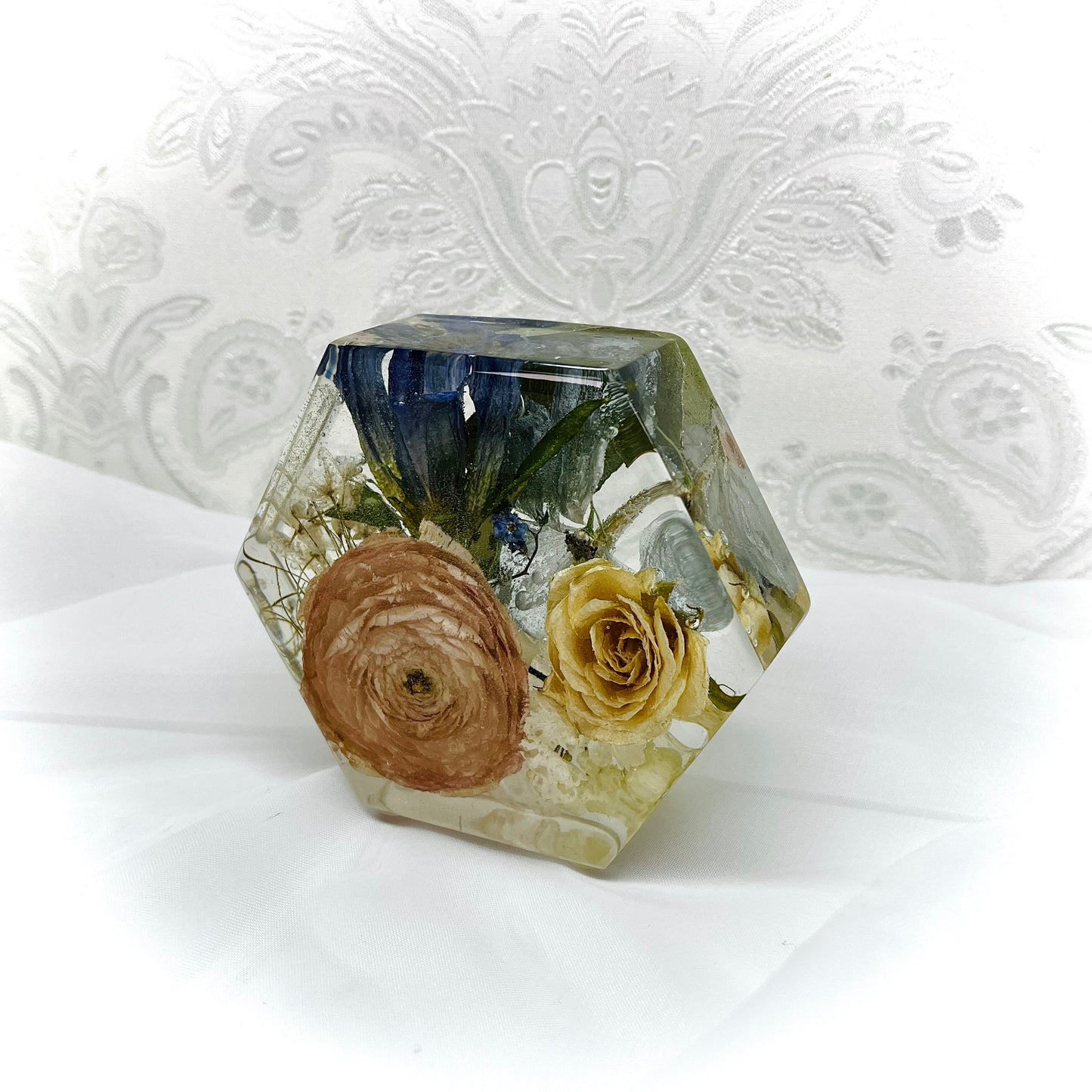 Flower Preservation 10cm hexagon ornament