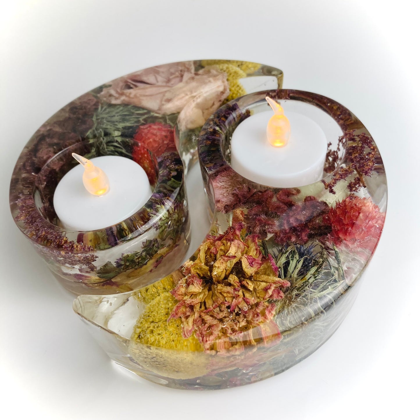 Flower Preservation Ying Yang tealight holder
