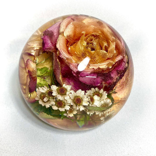 Preserve your memories of the special day with our beautiful Wedding Flowers Resin Sphere Paperweight. Handcrafted with love, our large resin spheres are perfect for showcasing your stunning wedding flowers in an elegant and unique way.