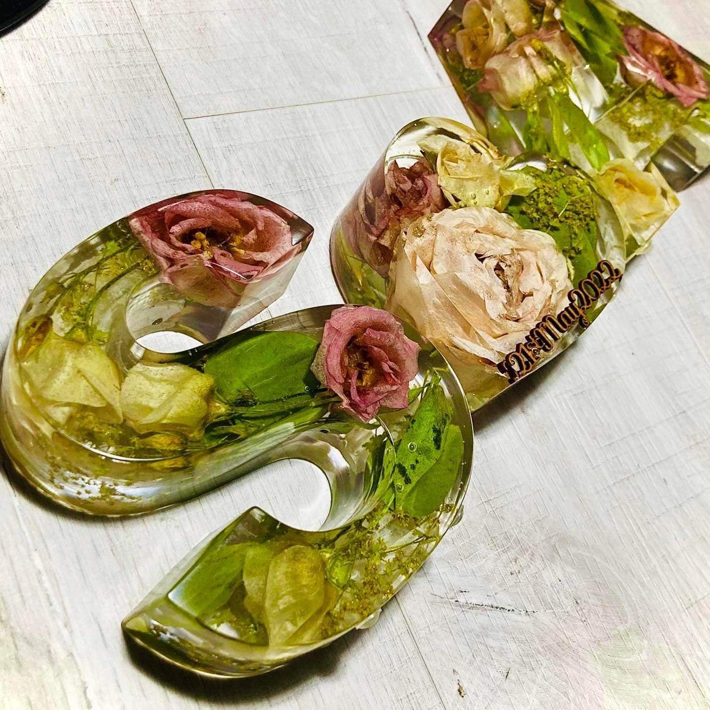 Flower Preservation two 13cm letters and a 10cm heart