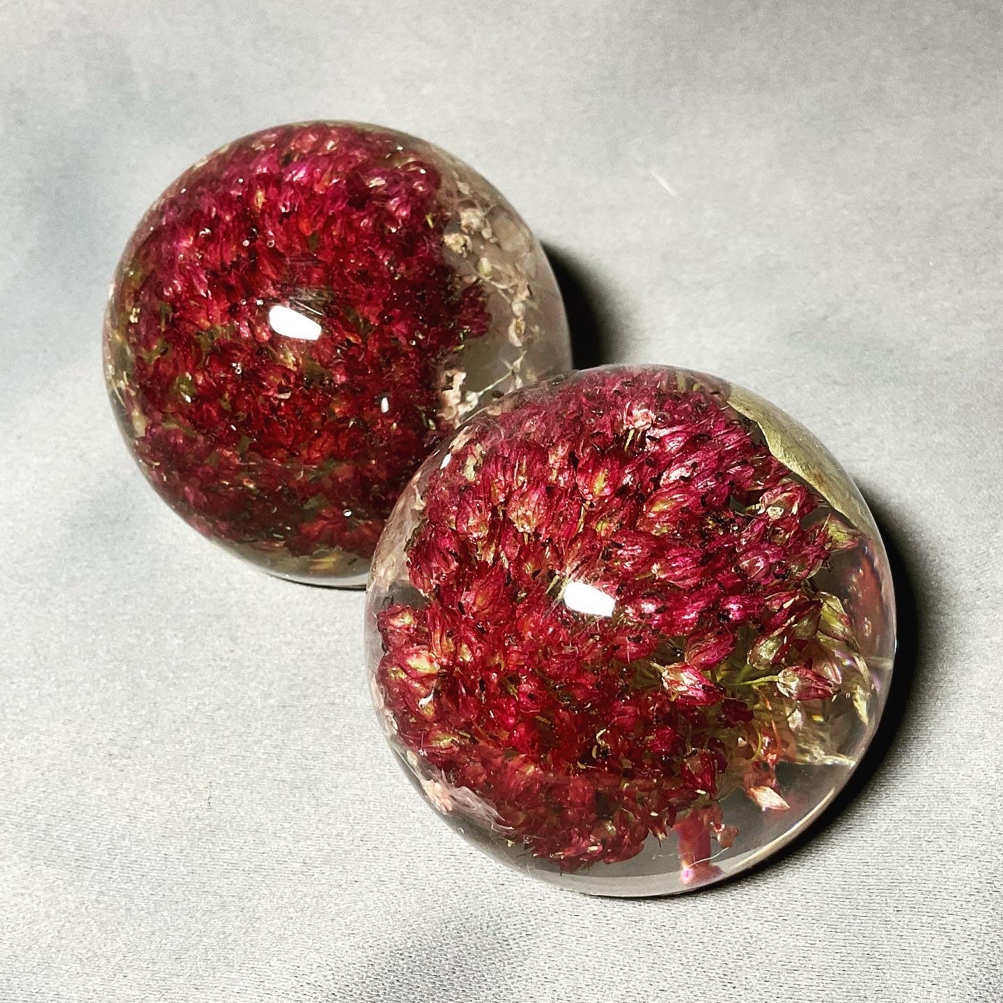 Flower Preservation, Funeral flowers, Memorial flowers, Christening flowers, Wedding flowers, Wedding keepsake, Keepsake, Memories, Forever flowers,