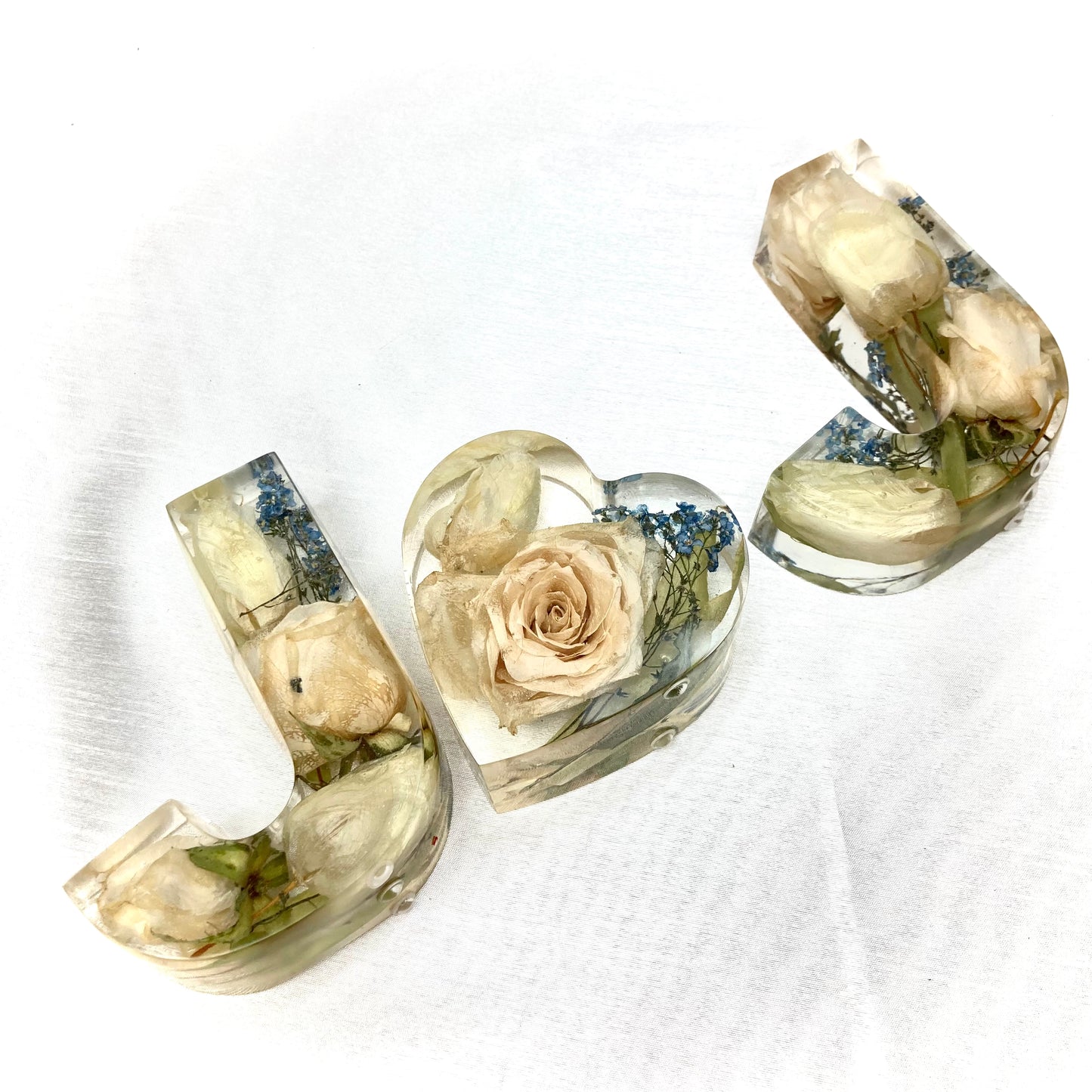Flower Preservation two 13cm letters and a 12cm heart