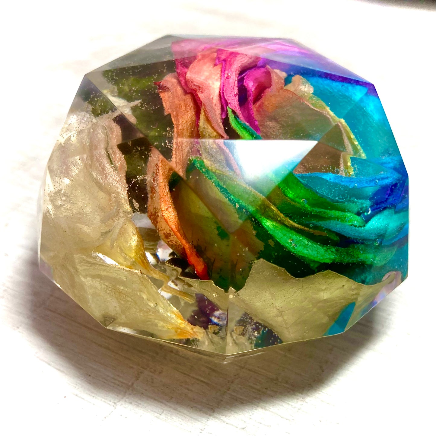 Flower Preservation 10cm faceted sphere