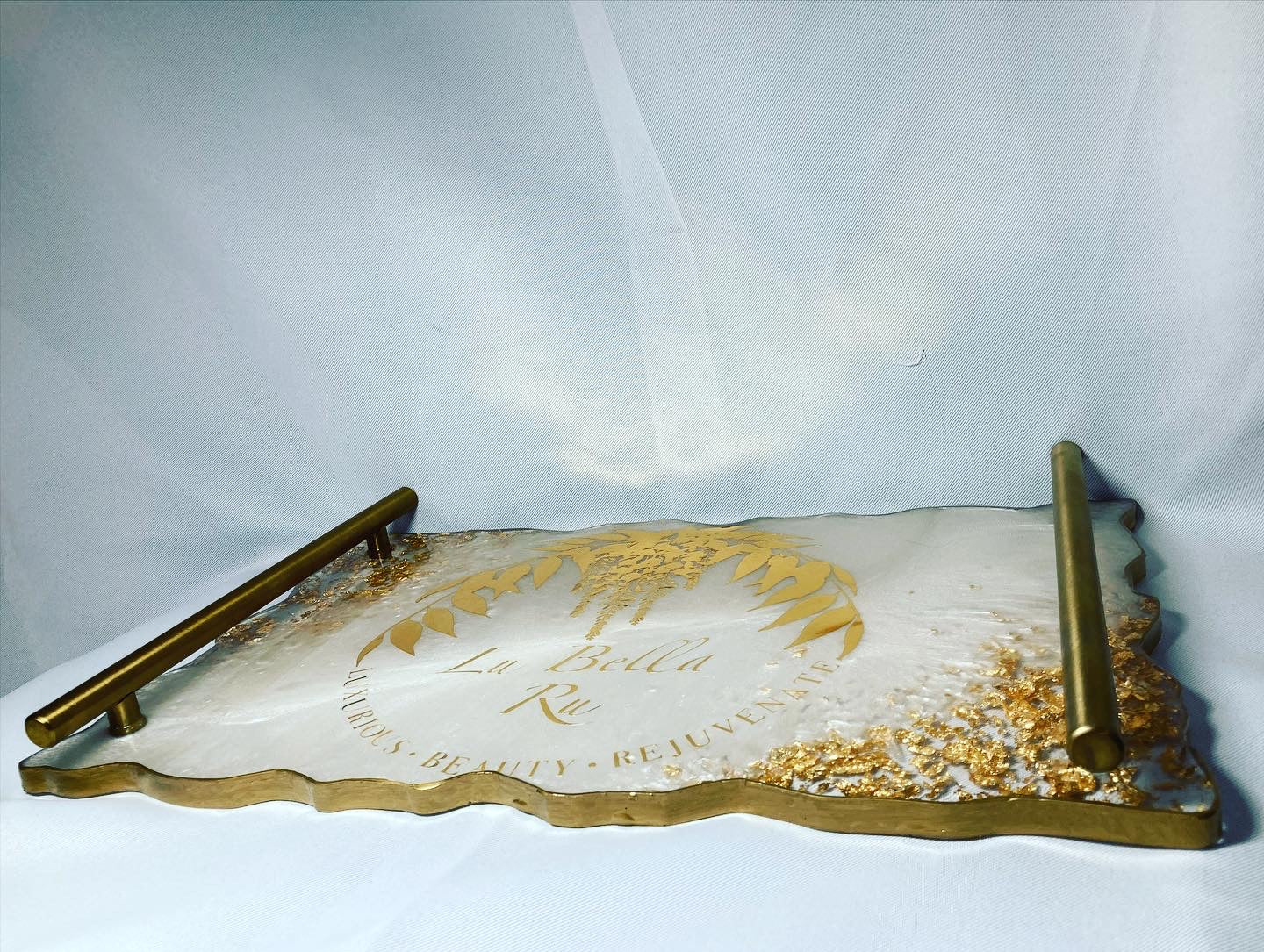White and gold/silver large logo or personalised tray