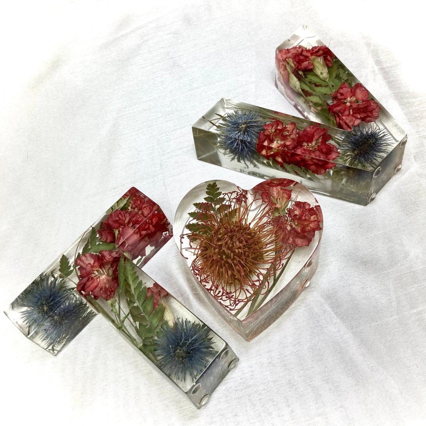 Flower Preservation two 13cm letters and a 12cm heart