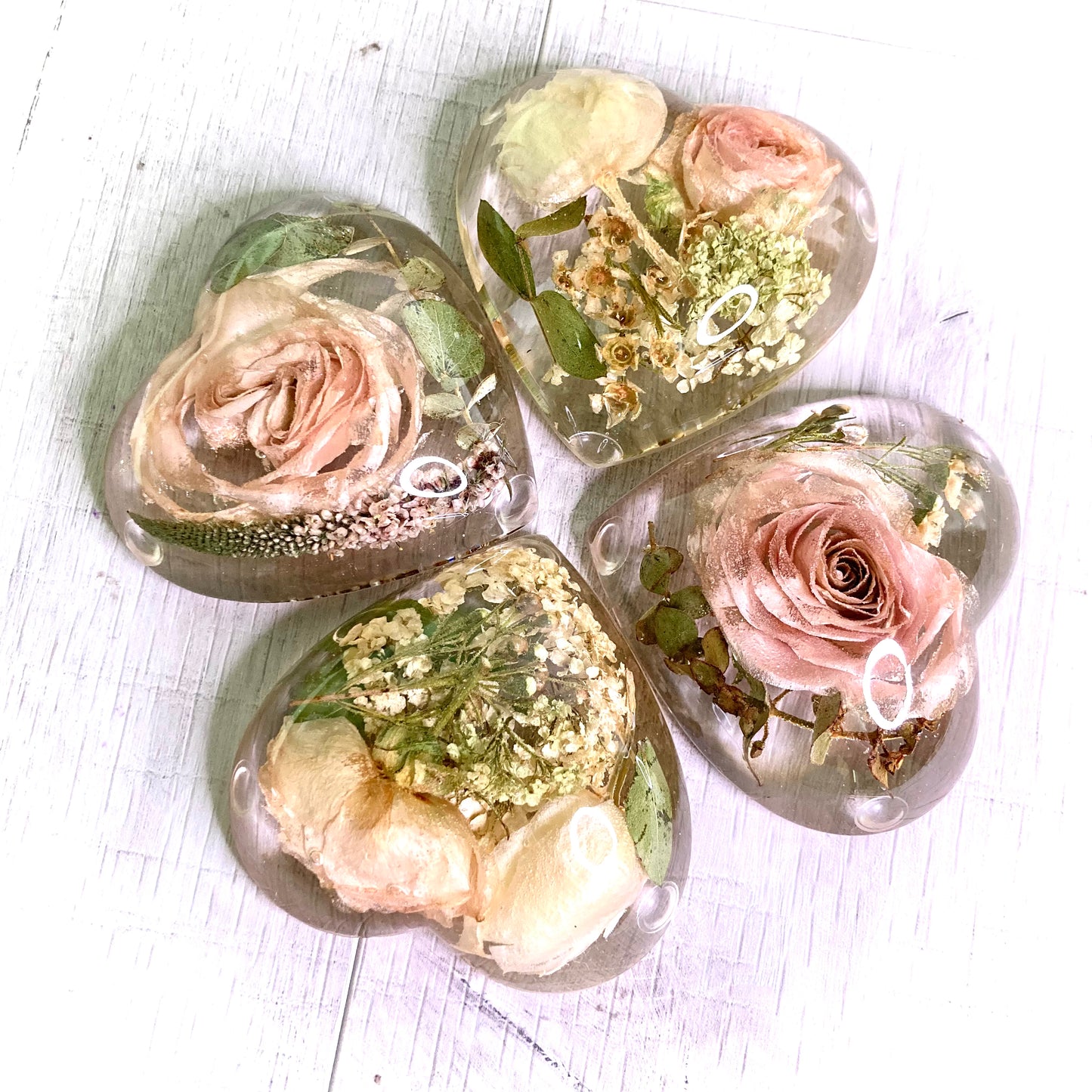 Flower Preservation puffy heart paperweight