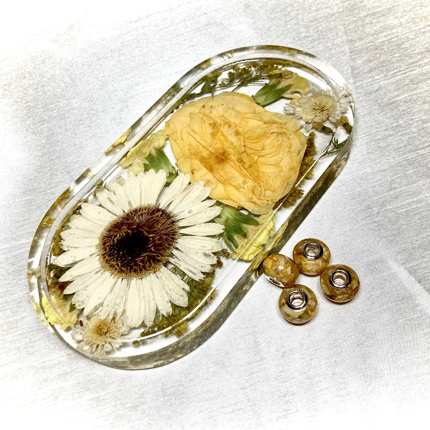 Flower Preservation oval jewellery dish