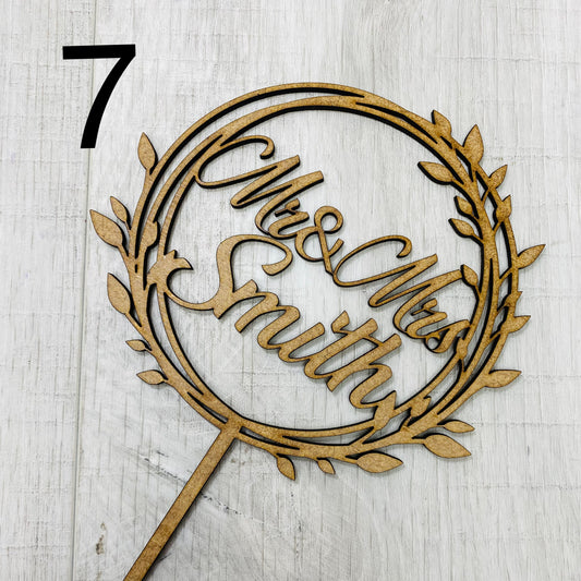 Floral circle woodencake topper
