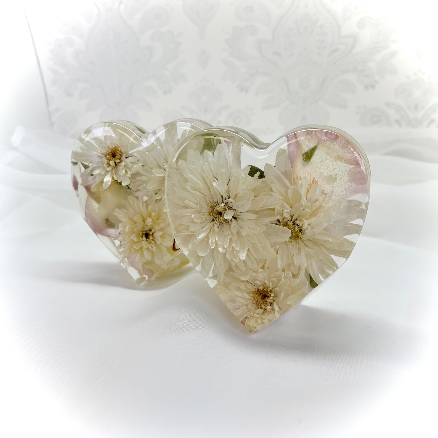 Flower Preservation 10cm standing heart ornament