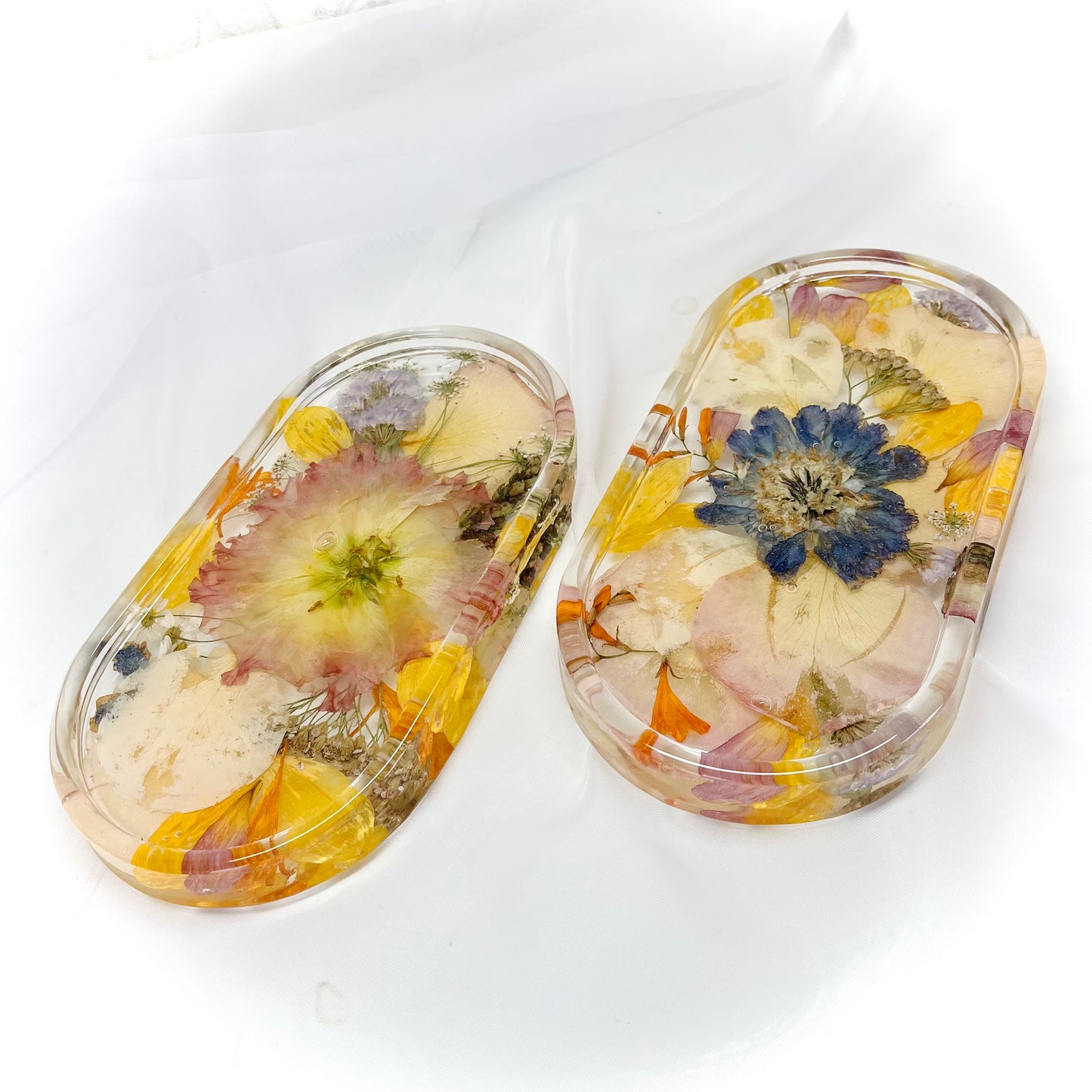 Flower Preservation oval jewellery dish