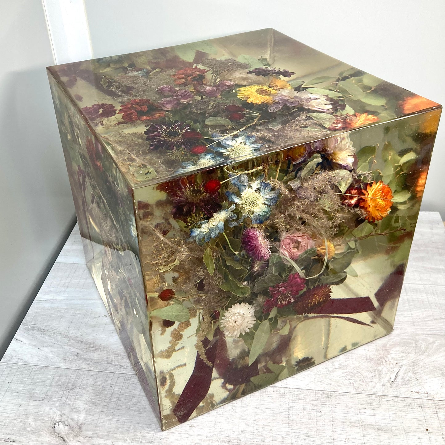 Flower Preservation 30cm cube