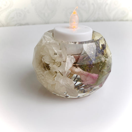 Flower Preservation faceted sphere tealight holder