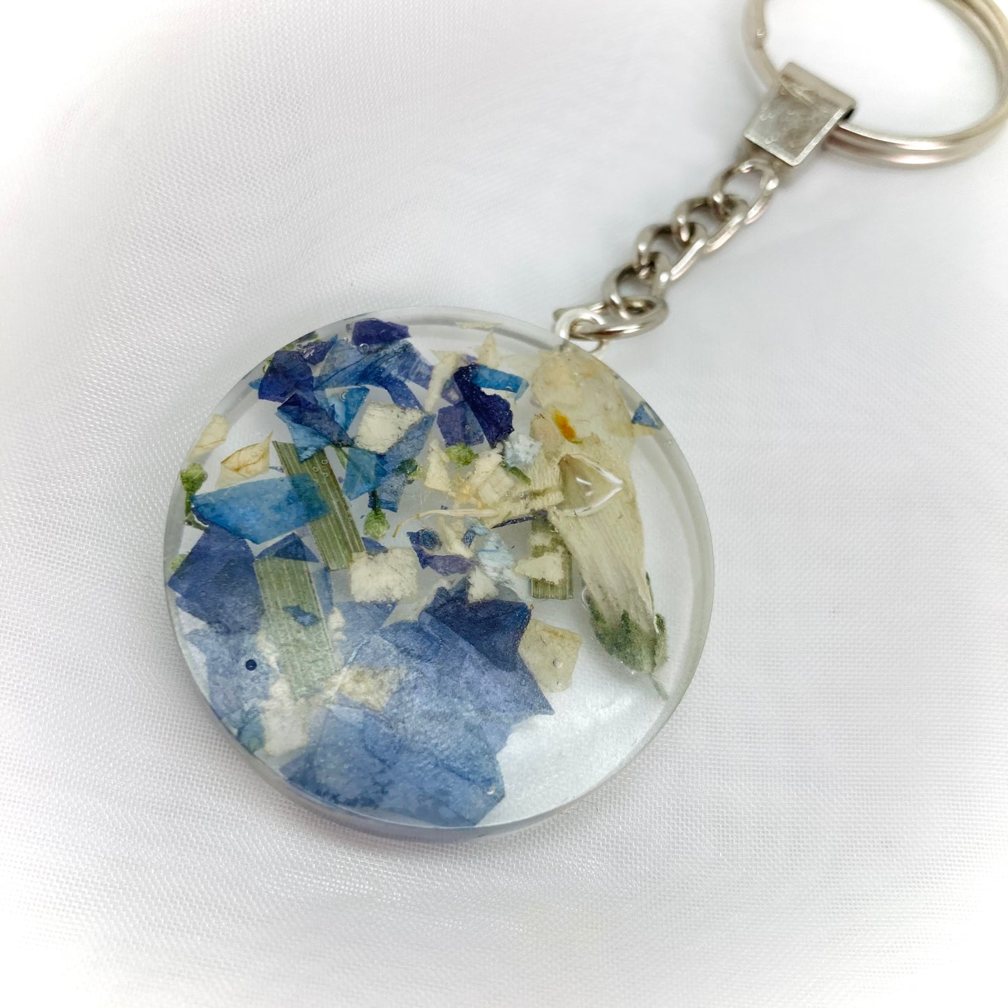 Flower Preservation circle keyring