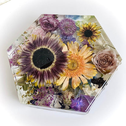 Flower Preservation 25cm hexagon ornament