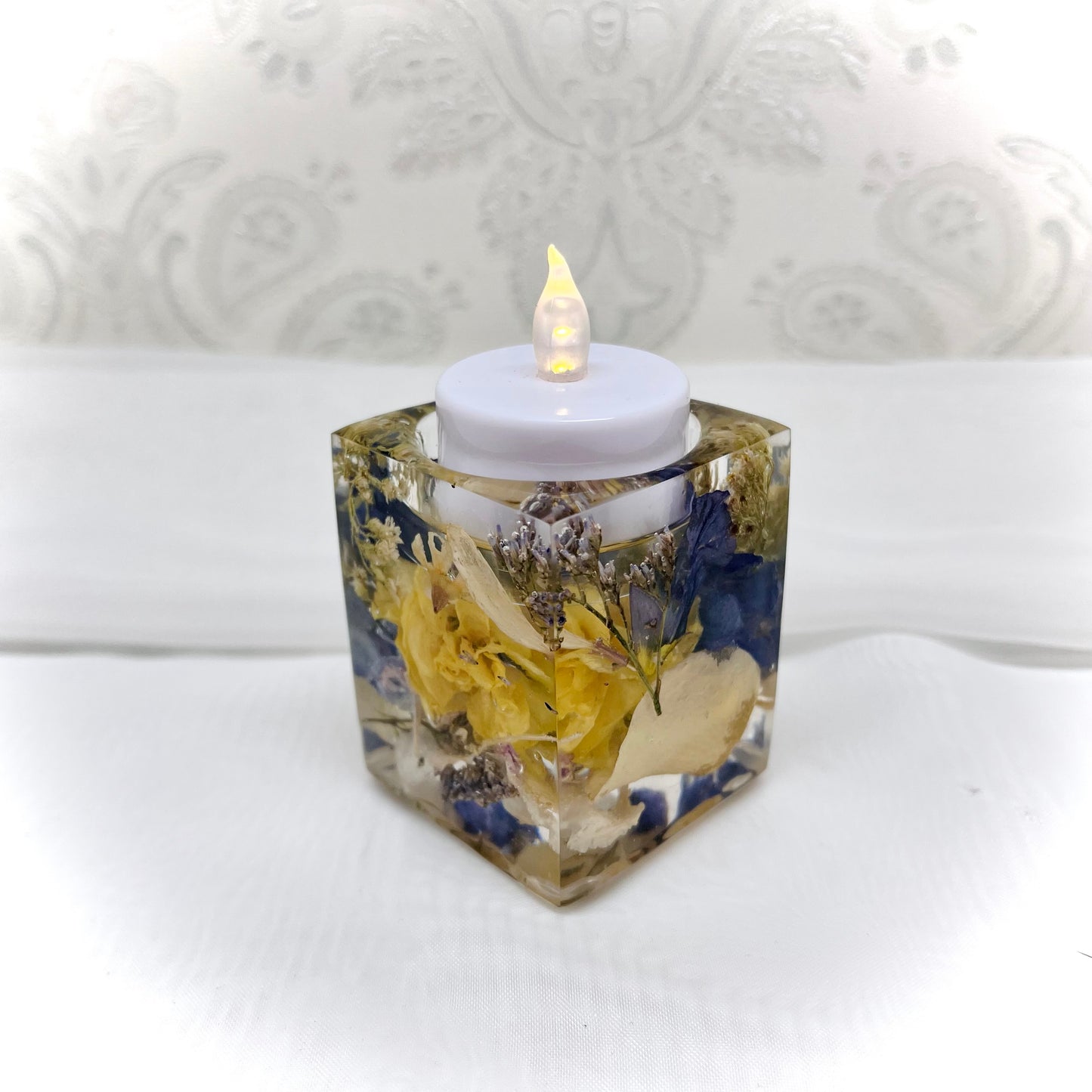 Flower Preservation 6cm pillar tealight holder