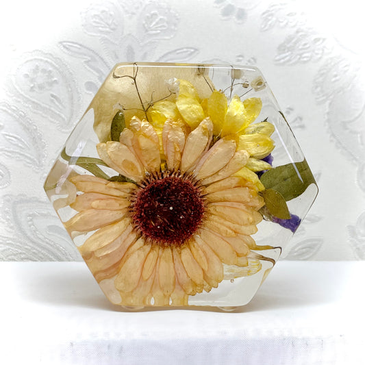 Flower Preservation 10cm hexagon ornament