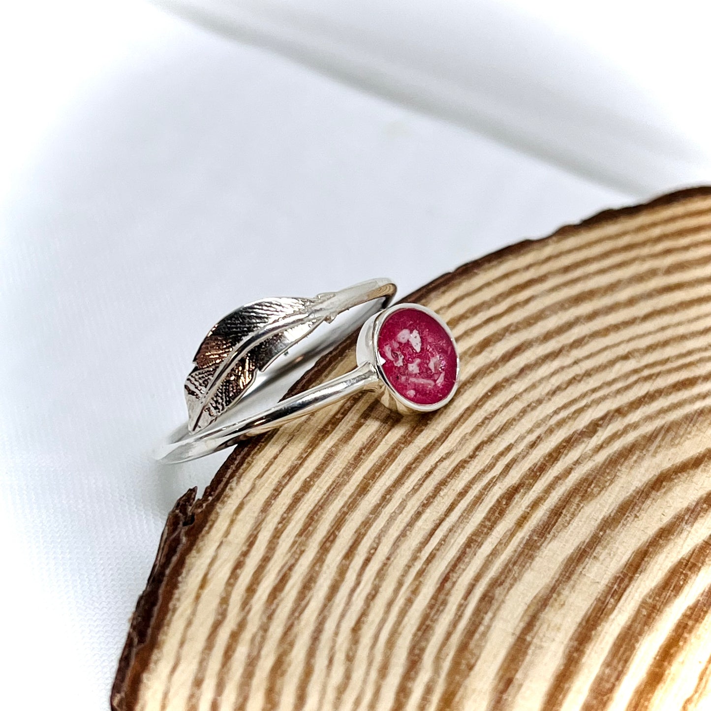 Adjustable Feather Cremation Ring