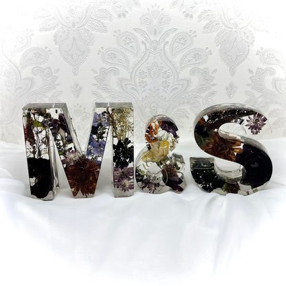 Flower Preservation two 13cm letters and an ampersand