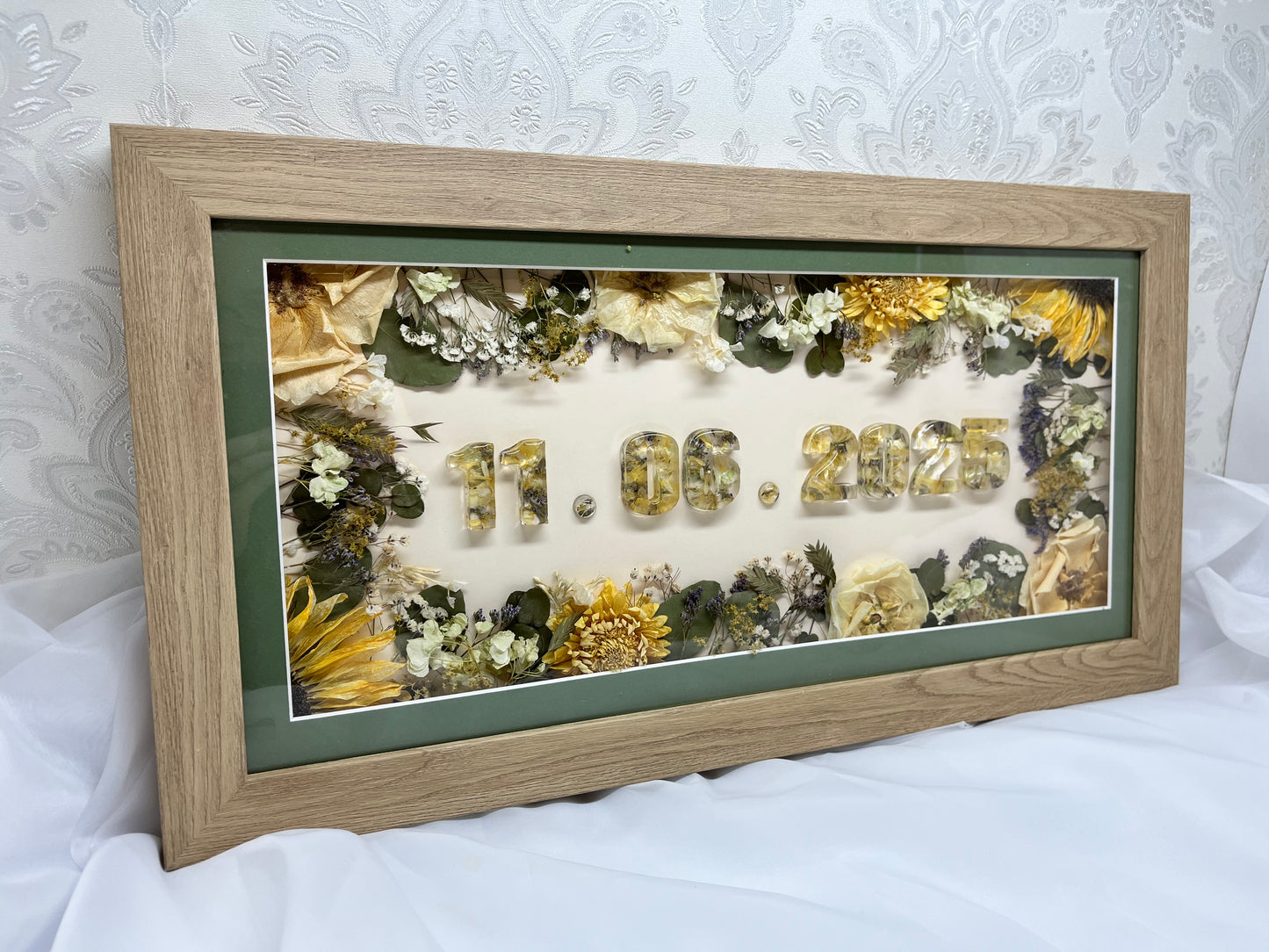 Flower Preservation premium framed date