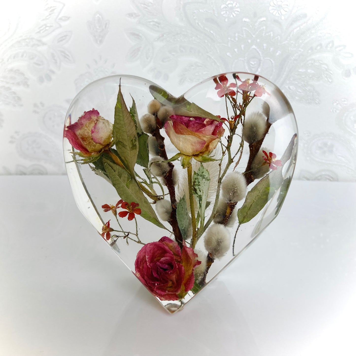 Flower Preservation 10cm standing heart ornament