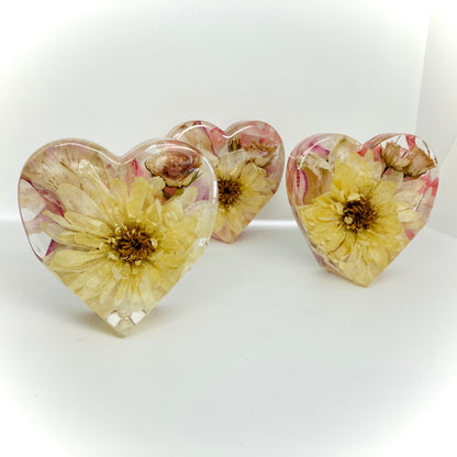 Flower Preservation 10cm standing heart ornament