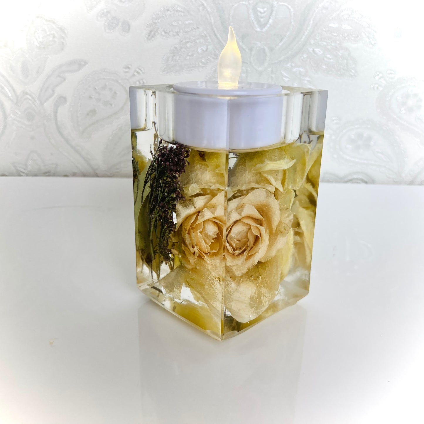 Flower Preservation 8cm pillar tealight holder