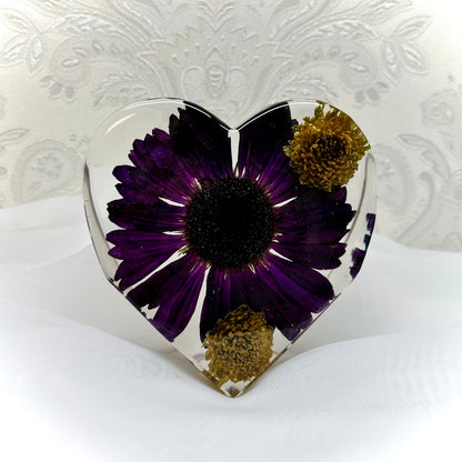 Flower Preservation 10cm standing heart ornament