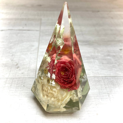 Flower Preservation faceted ring holder