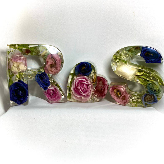 Flower Preservation two 13cm letters and a 10cm heart