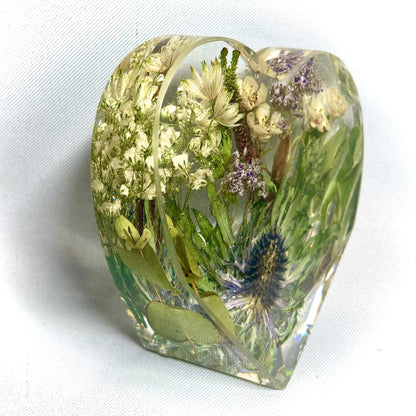 Flower Preservation 10cm standing heart ornament