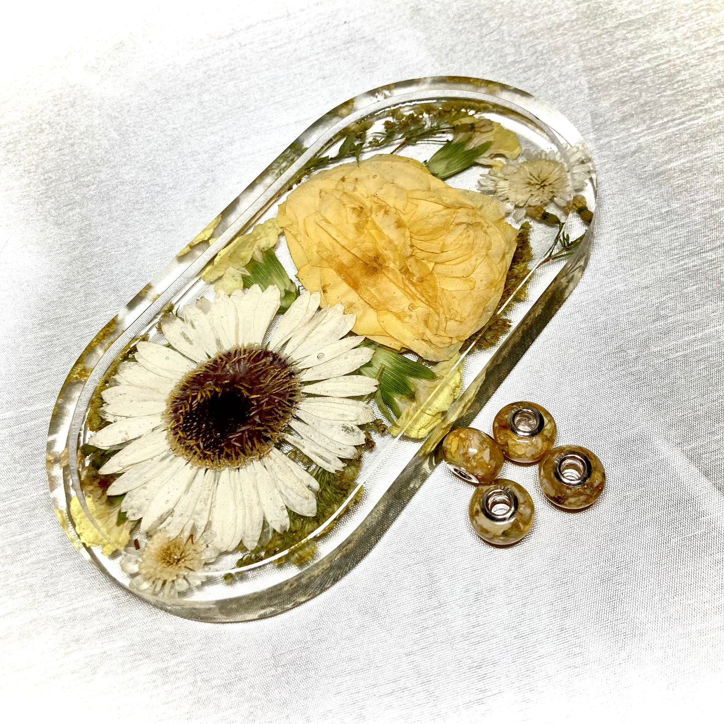 Flower Preservation oval jewellery dish