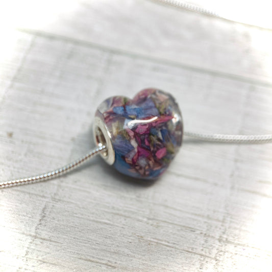 Flower Preservation heart shaped bead charm